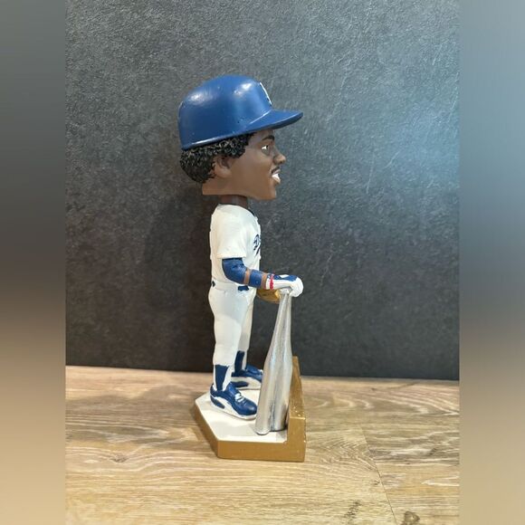 2024 SGA Los Angeles Dodgers Legend Dusty Baker Bobblehead MLB NEW - Picture 11 of 13